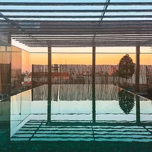 Hotel Lux Park, Lisbon