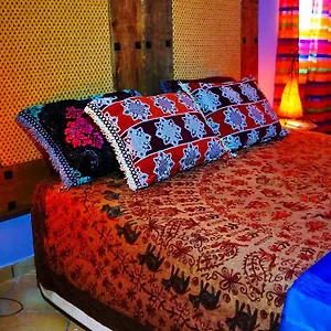 Seventies Cheap & Chic Two Apartahotel Lagos