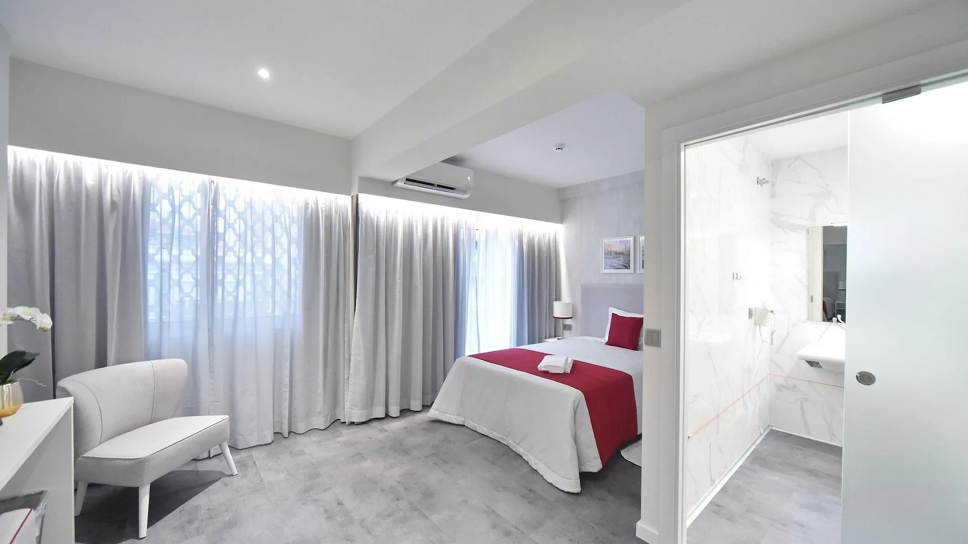 My Charm Lisbon Suites 2*,  Portugal